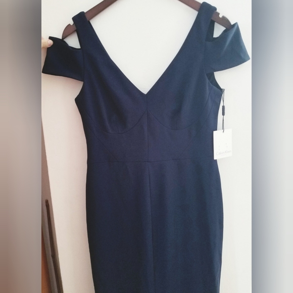 NWT Double V Off-Shoulder Navy Calvin Klein Formal Event Gown - Picture 5 of 14